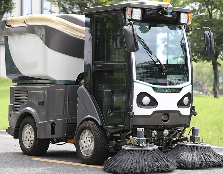 電動(dòng)掃地車用鋰電池的好處